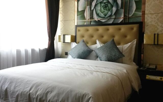 No. 8 Chain Hotel