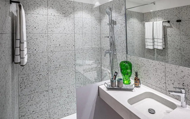 LOGINN Hotel Berlin Airport