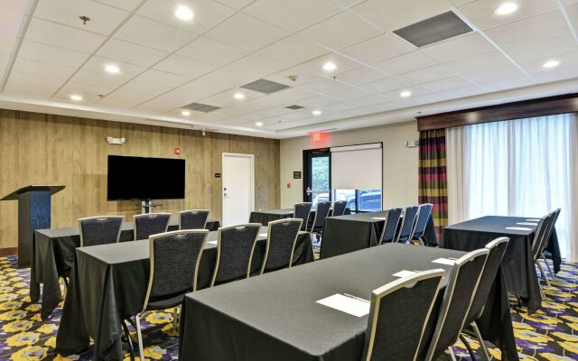 Hampton Inn & Suites Ashland