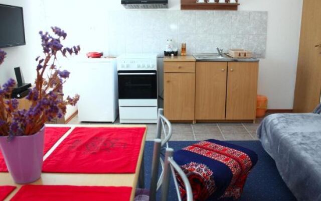 Apartments Dvije Palme