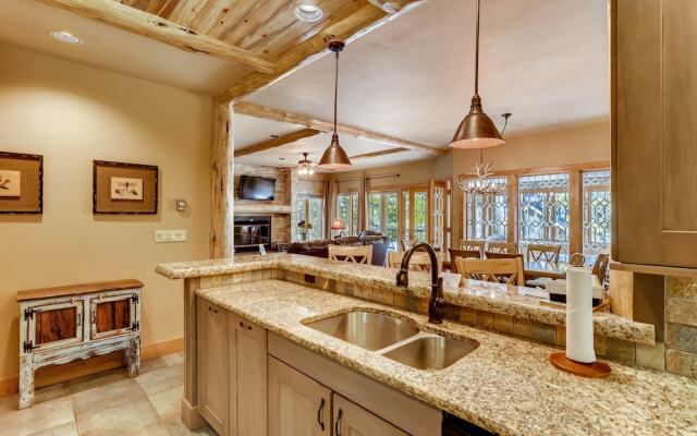 Chateaux DuMont 2724