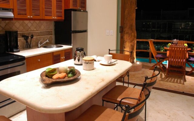Porto Playa Condo Hotel & Beachclub