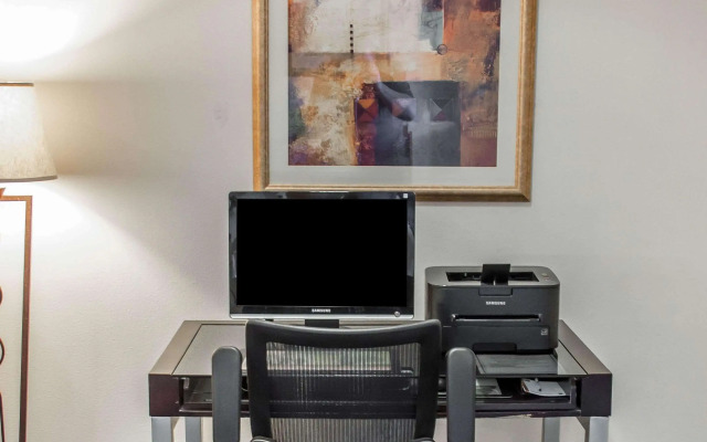 Quality Inn & Suites Longview Kelso