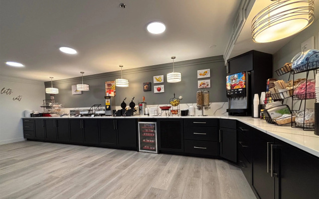 Ramada by Wyndham Springfield North