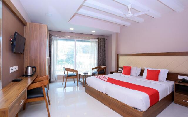 OYO Flagship 25093 Hotel Thamam