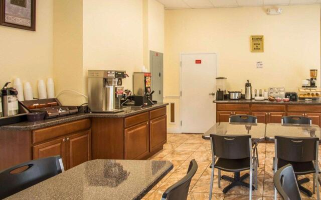 Quality Inn Kissimmee West - Lake Buena Vista South