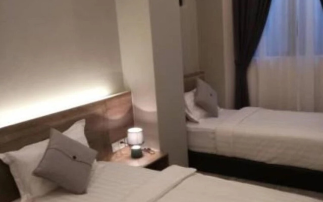 Cameronia Hotel