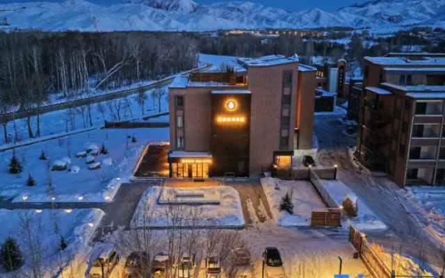 EMA（Explore Misterious Area）HOTEL  (Altay ) – Outside – Altay