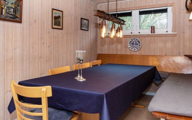 10 Person Holiday Home in Oksbol