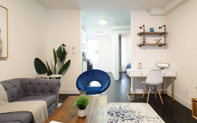 39-1 Renovated 3BR Prime Hudson Yardsarea