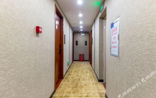 Youbo Four Seasons Apartment (Hengqin Ocean Kingdom Store)