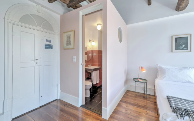 Oporto Collection Rosario- Luxury Suites