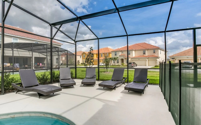 Broadoak Drive villa Solterra 5