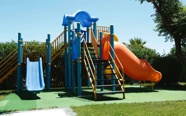 Insula Resort & Spa
