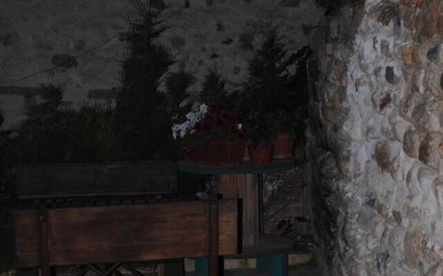 Toni's Guest House