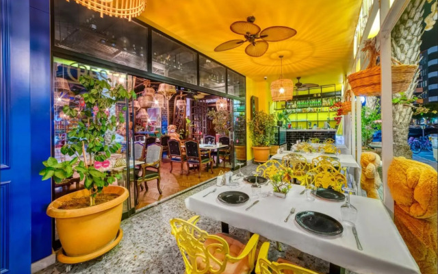Anjeliq Downtown Boutique Hotel