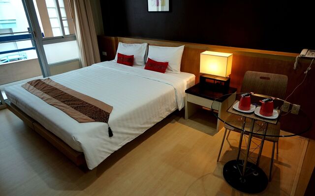 Silom convent garden