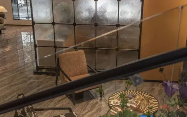 Four Seasons Hotel