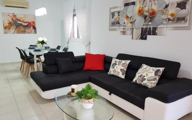 Paradise Gardens IV 2 Bd Amazing Apartment