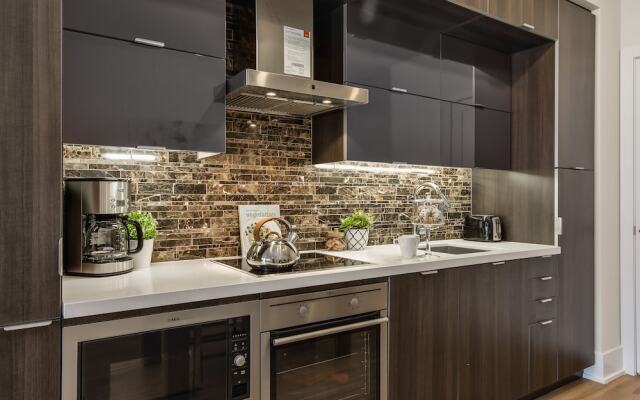 QuickStay - Stylish 2-Bedroom Downtown Condo