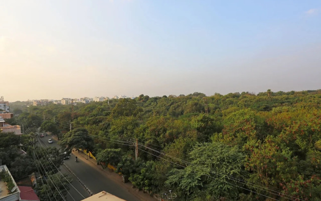 OYO 1108 Hotel Saraswathi Residency