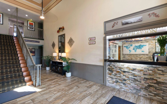 Travelodge by Wyndham Perry National Fairgrounds Area I-75