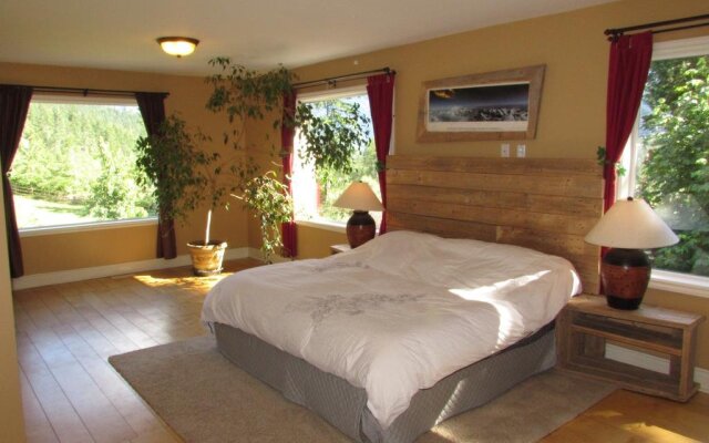 The Cabin at Sweetwater Lane Farm