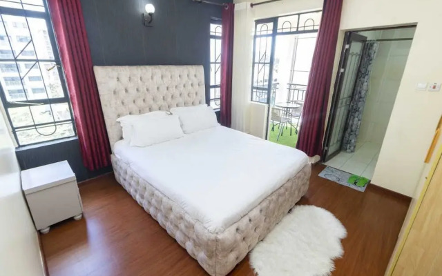 Lux Suites Mararo Court Apartments