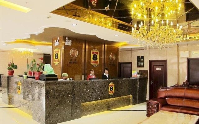 Super 8 Hotel