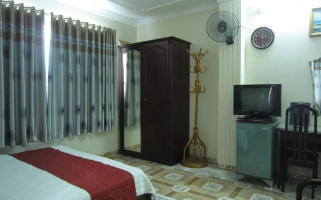 Tan Hoang Long Hotel District 5