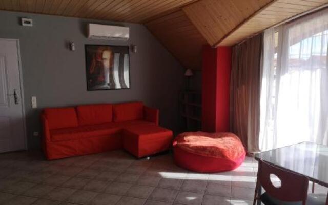 Universtreet Apartman