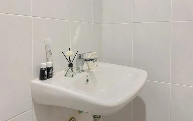 Good Deal And Strategic Studio At Patraland Urbano Apartment