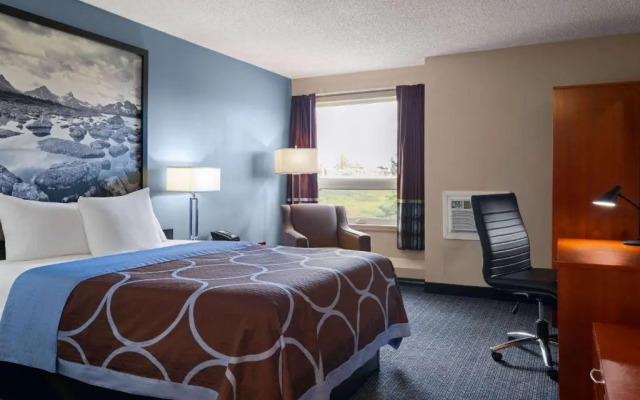Super 8 Sherwood Park/Edmonton Area
