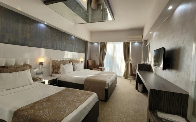 MOX Hotel
