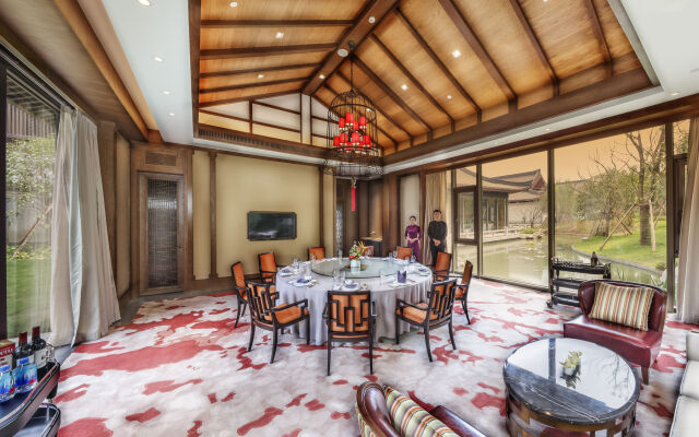 West Lake State Guest House