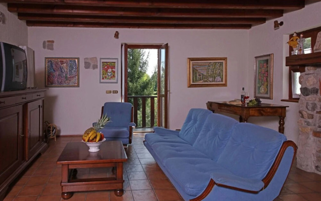 Villa Girasole in Polpenazze del Garda