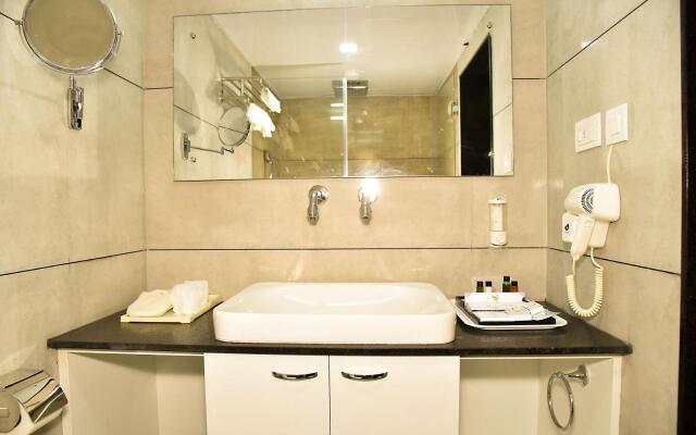 Silver Oak Hotel