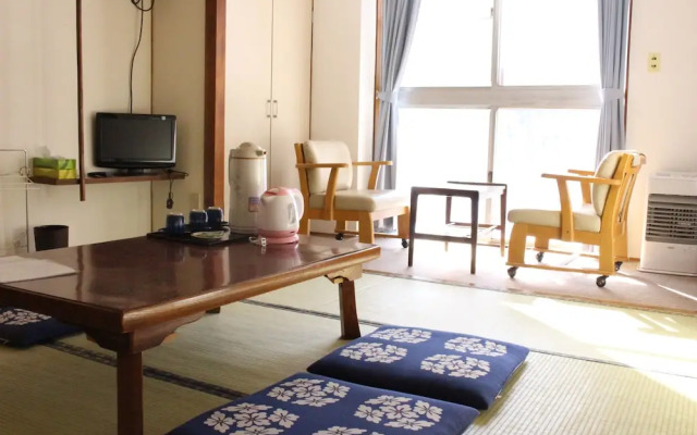 Biei Guest House Sirogane no Yu - Hostel