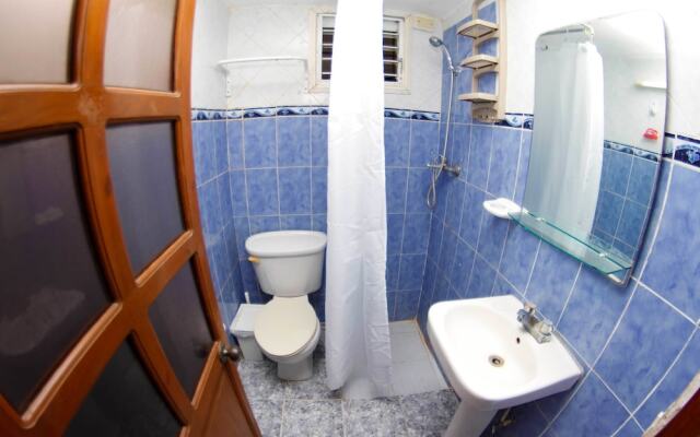 Apartamentos Hostal Cayuco Boramar