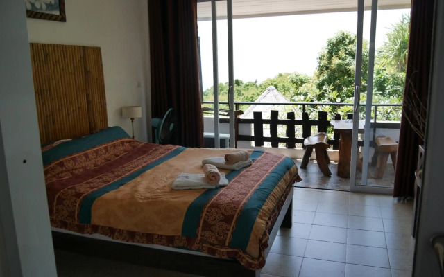 Sairee View Resort