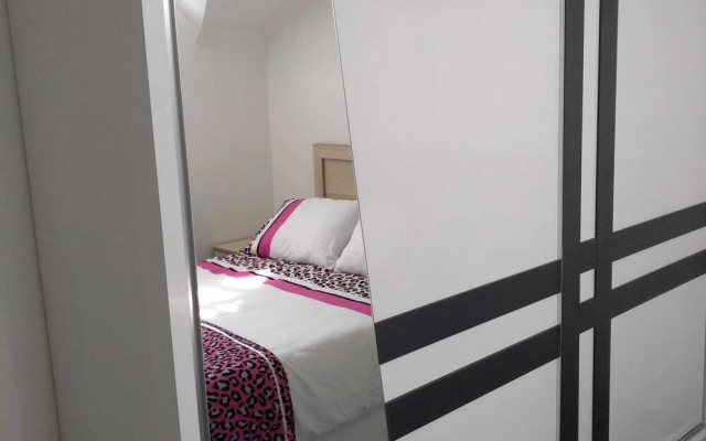 Paddys Apartments, Hisarönü