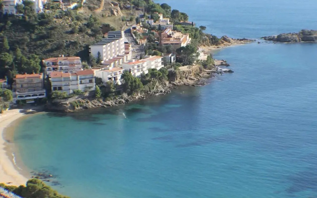 Marina 3 in Roses With 1 Bedrooms and 1 Bathrooms