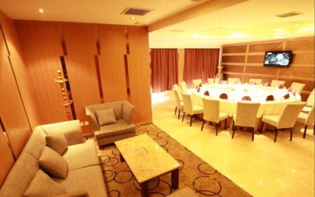 Xian Feilu Business Hotel