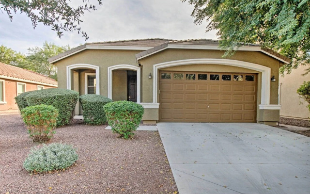 Dog-friendly Arizona Retreat w/ Patio & Grill!