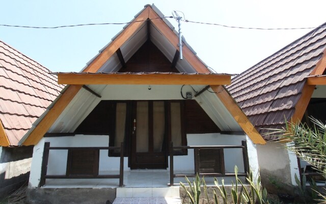 OYO Life 93125 Kos Bale Lumbung Syariah