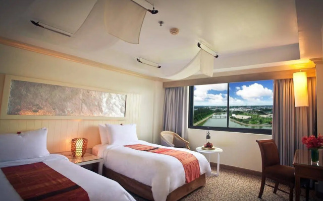 Ploy Palace Hotel