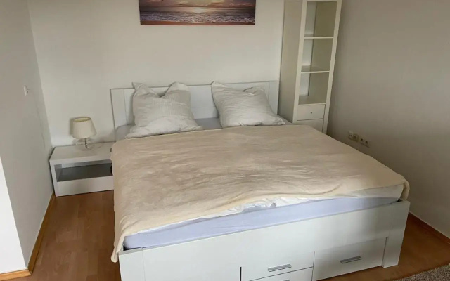 1,5 Zimmer Apartment, 38,5 qm, frisch möbliert
