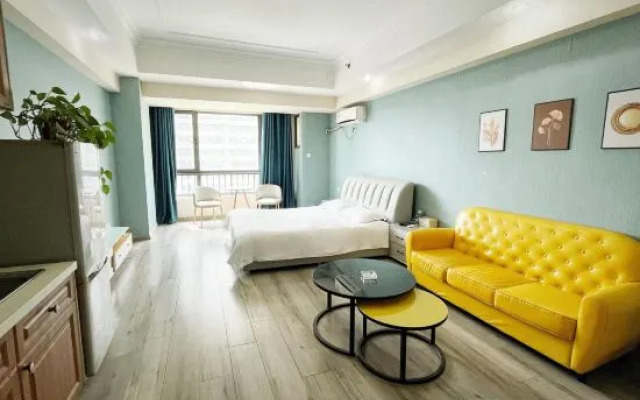 Yiyi Sentiment Apartment Hotel
