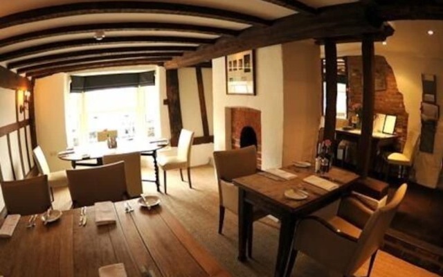 George Inn