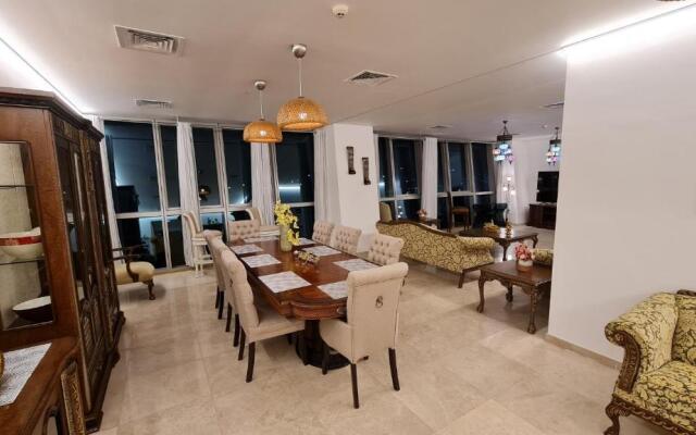 Stunning 3bhk service apartment